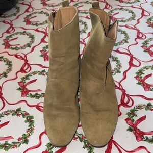 Banana Republic Boots Womens 8.5 M Lydia Green Suede Heeled Side Zip Tasseled